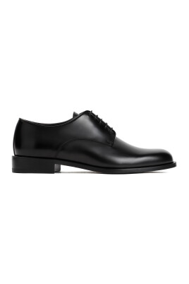 black-laced-shoes-almond-toe
