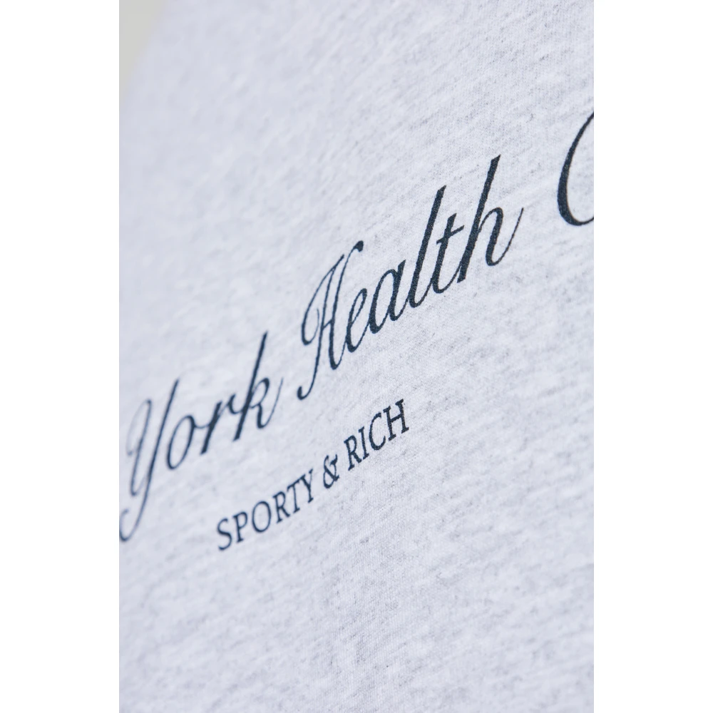 Sporty & Rich T-shirt uit de NY Health Club collectie Gray Unisex