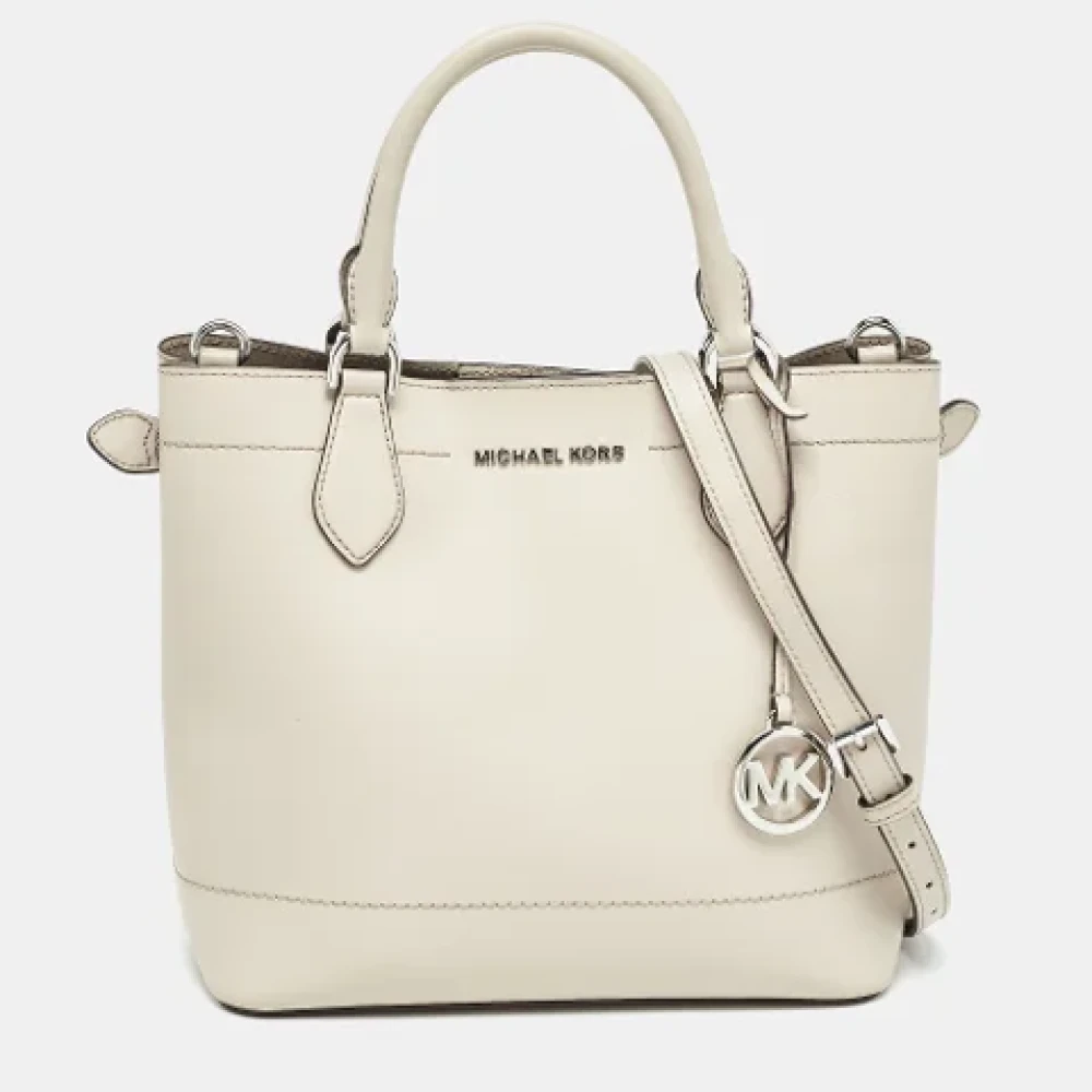 Michael Kors Pre-owned Leather totes Gray Dames