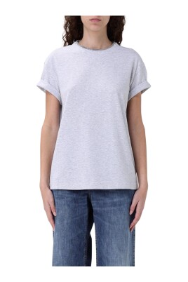 grey-crew-neck-tee-elegant-style