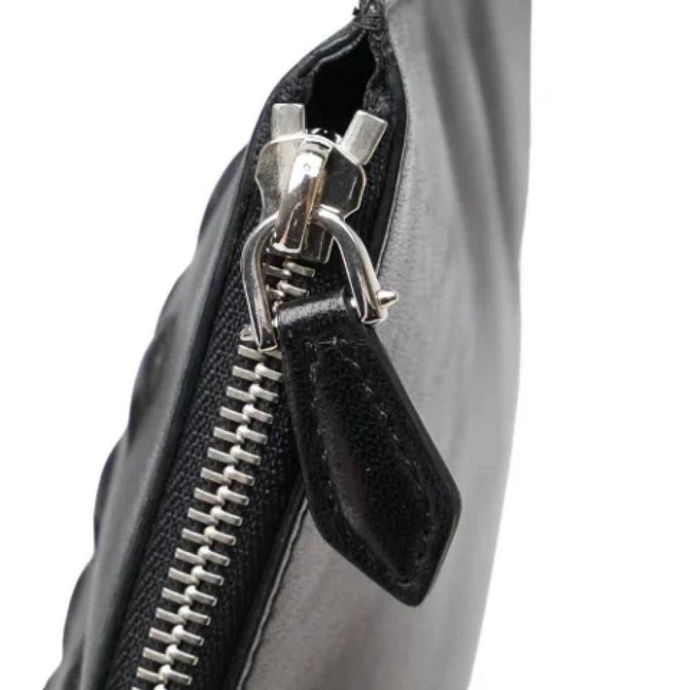 Givenchy Pre-owned Leather clutches Black Dames