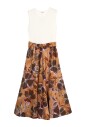 robe-evasee-combinee-avec-ceinture