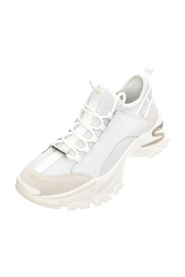 medusa-sneakers