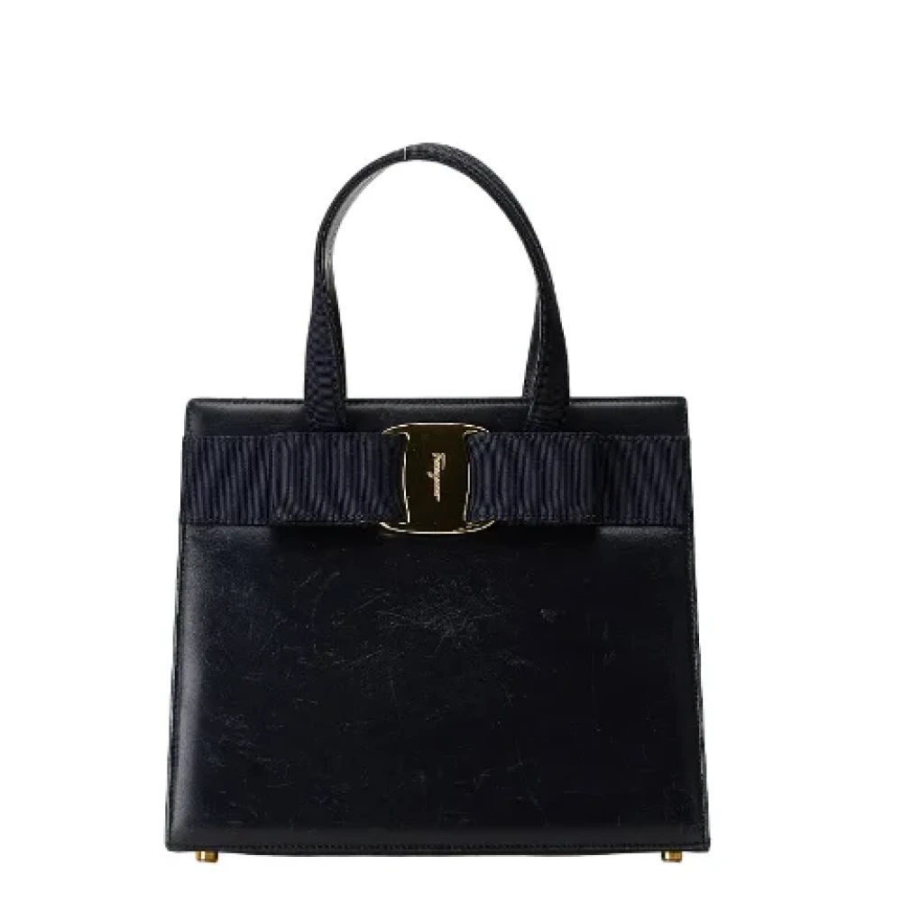 Salvatore Ferragamo Pre-owned Leather handbags Black Dames