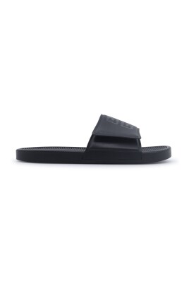 black-flat-slide-sandals-with-4g-emblem