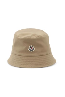 casual-bucket-hat-for-summer-days