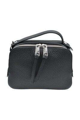black-handbag-for-women-stylish