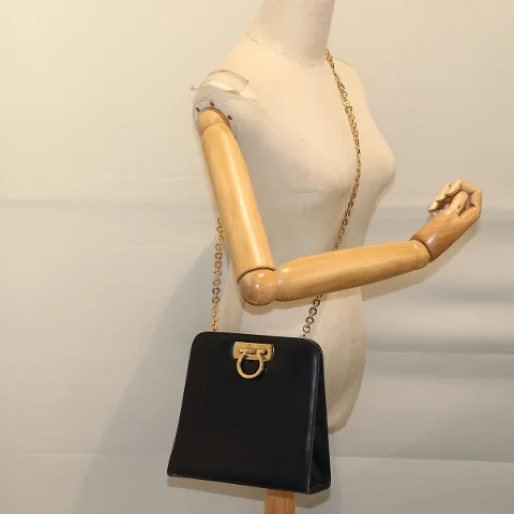 Salvatore Ferragamo Pre-owned Leather shoulder-bags Blue Dames