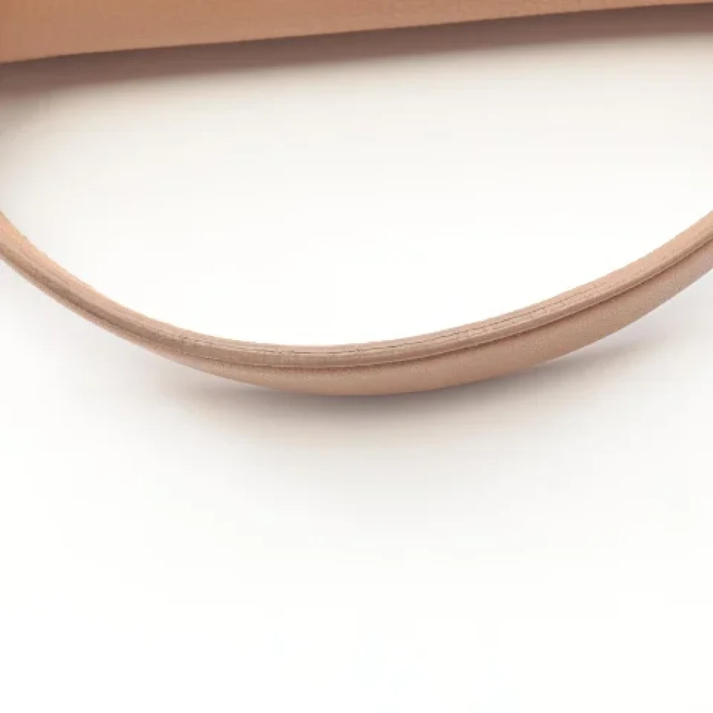 Yves Saint Laurent Vintage Pre-owned Leather handbags Beige Dames