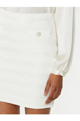 mini-jupe-en-boucli-sequine