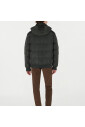 veste-verte-a-capuche-avec-poches-zippees