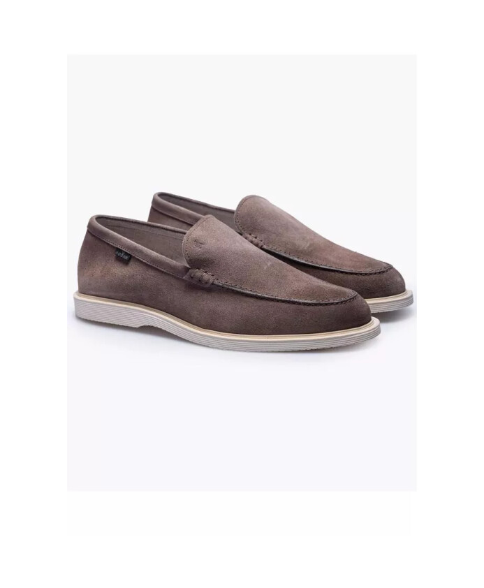 mocassins-en-daim-taupe