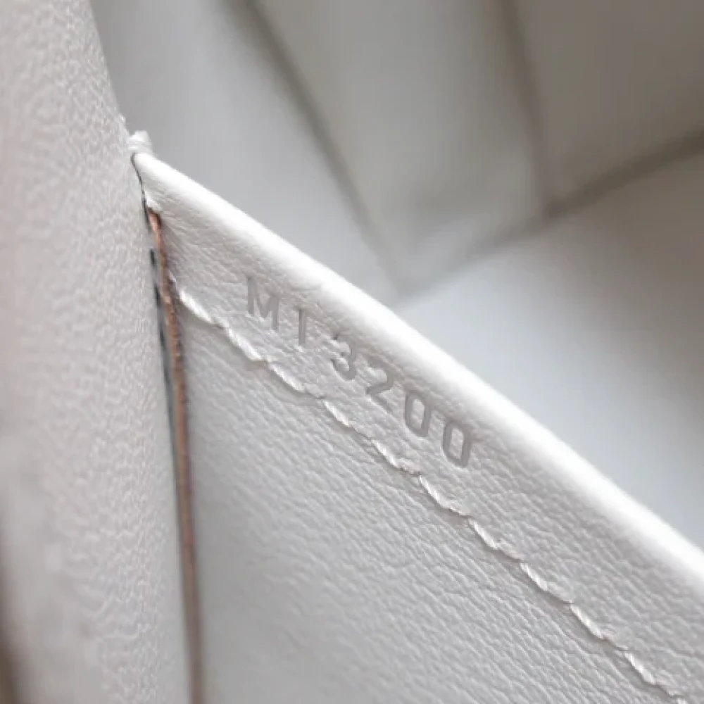 Louis Vuitton Vintage Pre-owned Plastic shoulder-bags White Dames
