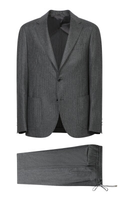 grey-suit-for-men-aw24