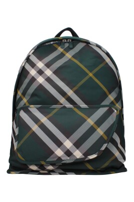 sac-a-dos-en-tissu-vert-avec-bretelles-reglables