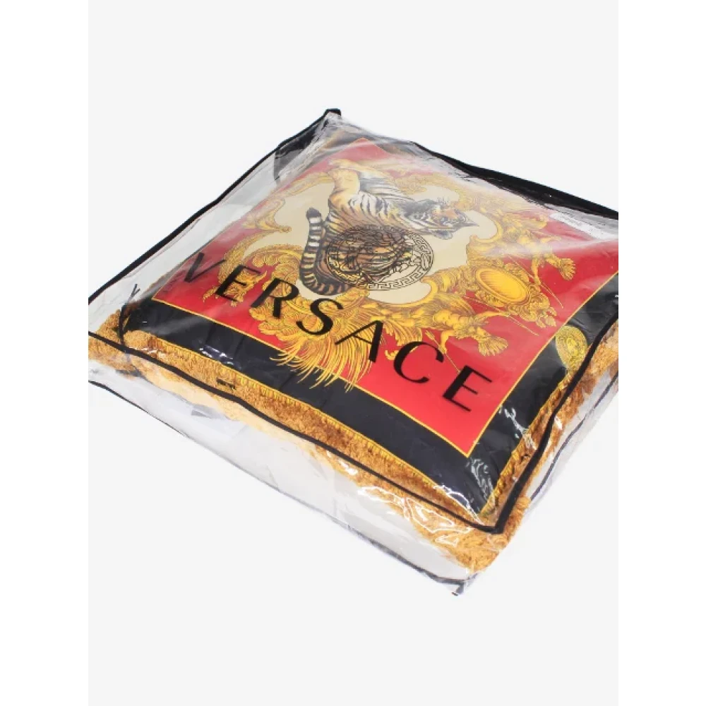 Versace Pre-owned Silk scarves Multicolor Dames