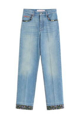 blue-stylish-womens-jeans