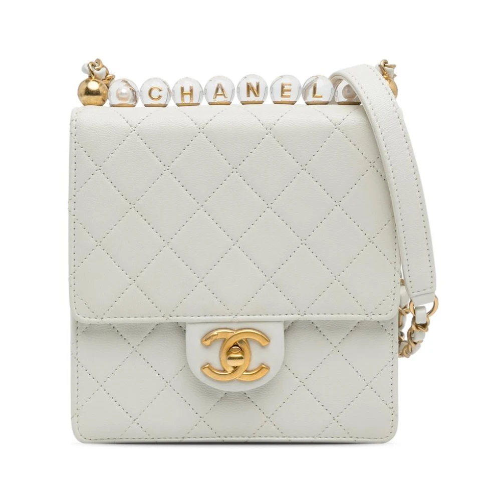 Chanel Vintage Women's White Pre-Owned Elegant Quilted Flap Bag With Letter Embellishments Chain And Shoulder Strap