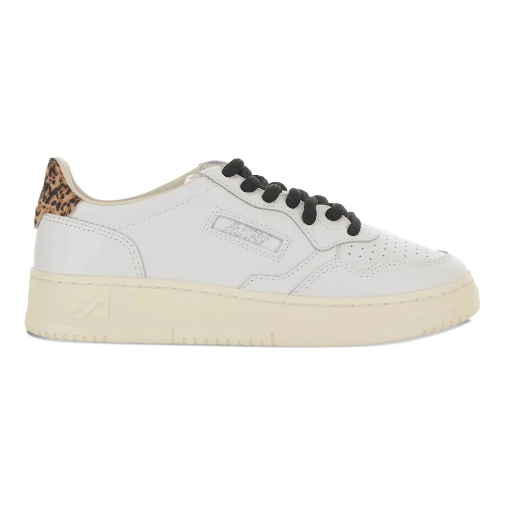 Autry White Sneakers, Female, 3 Uk, Medalist Low Trainers