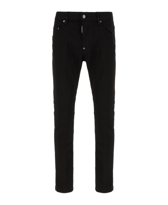 jeans-en-denim-classiques-pour-un-usage-quotidien