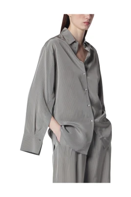 Relaxed Shaped Shirt