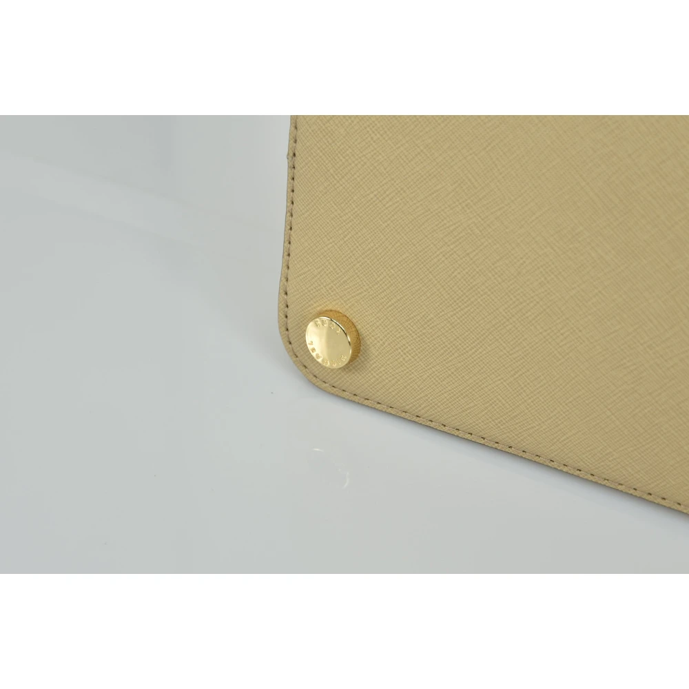 Michael Kors Emmy Large Dome Schoudertas Beige Dames