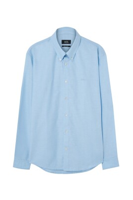 chemise-bleue-a-col-boutonne