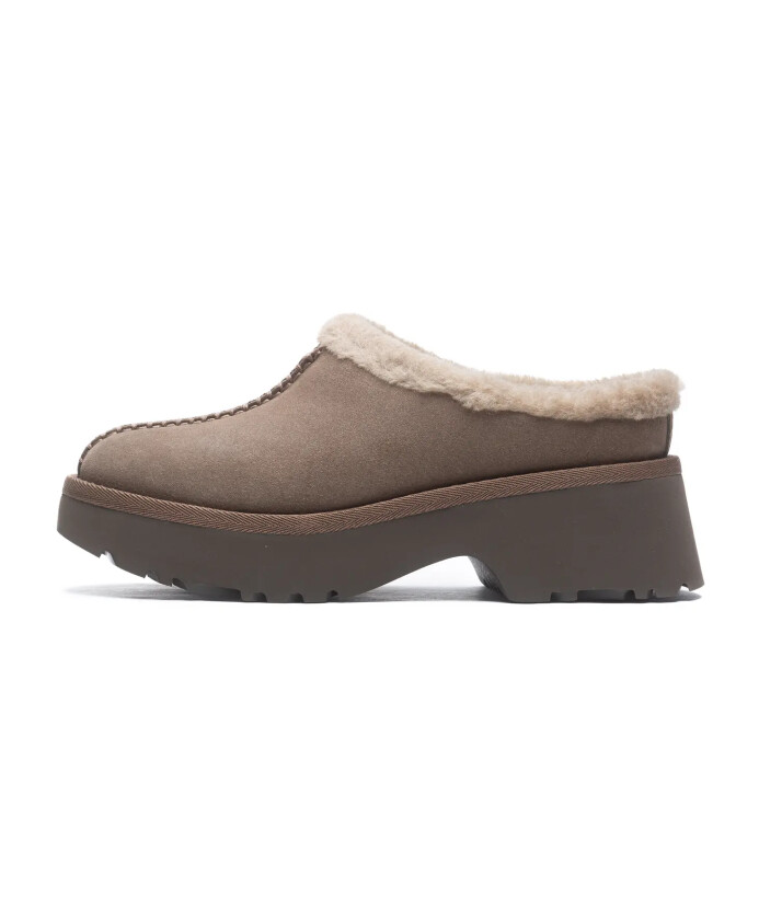 cozy-clog-w-hickory-chaussons-elegants