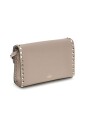 sac-bandouliere-en-cuir-cloute-avec-sangle