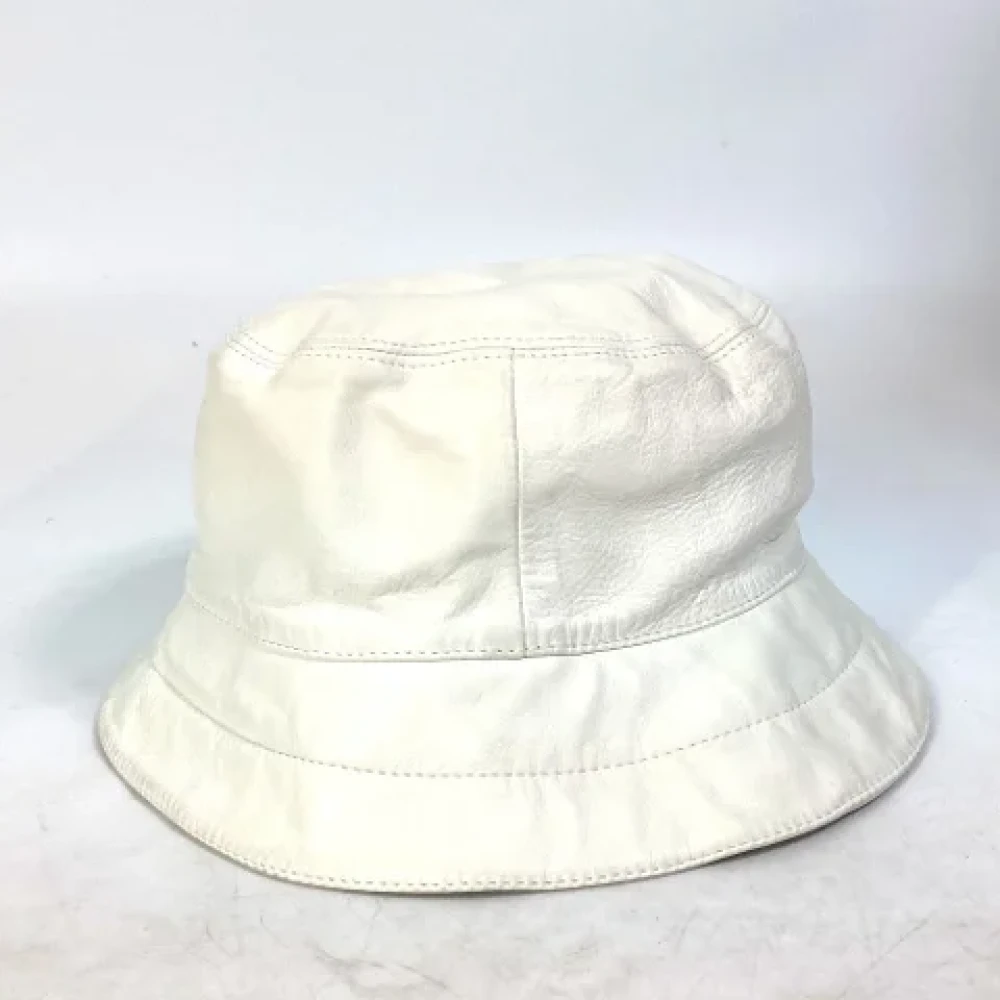 Louis Vuitton Vintage Pre-owned Leather hats White Dames