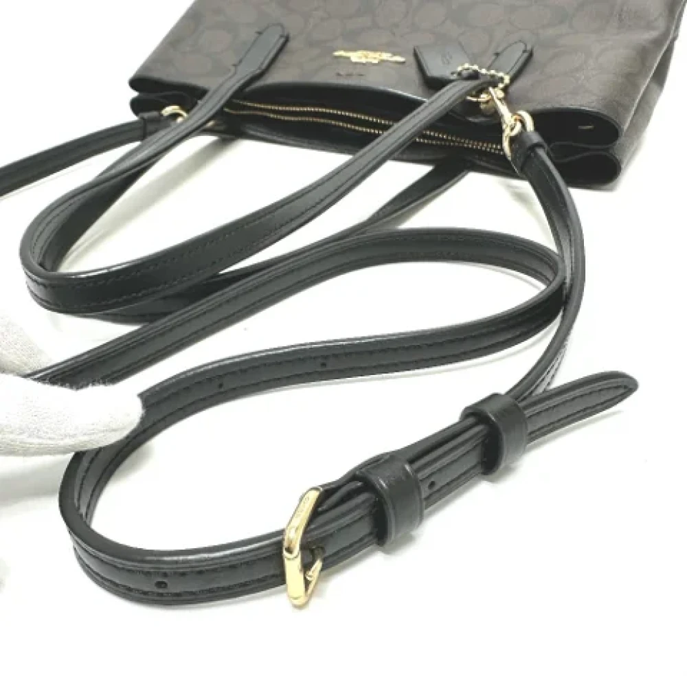 Coach Pre-owned Fabric handbags Brown Dames