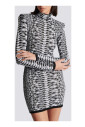 courte-robe-en-maille-texturee-peau-de-serpent