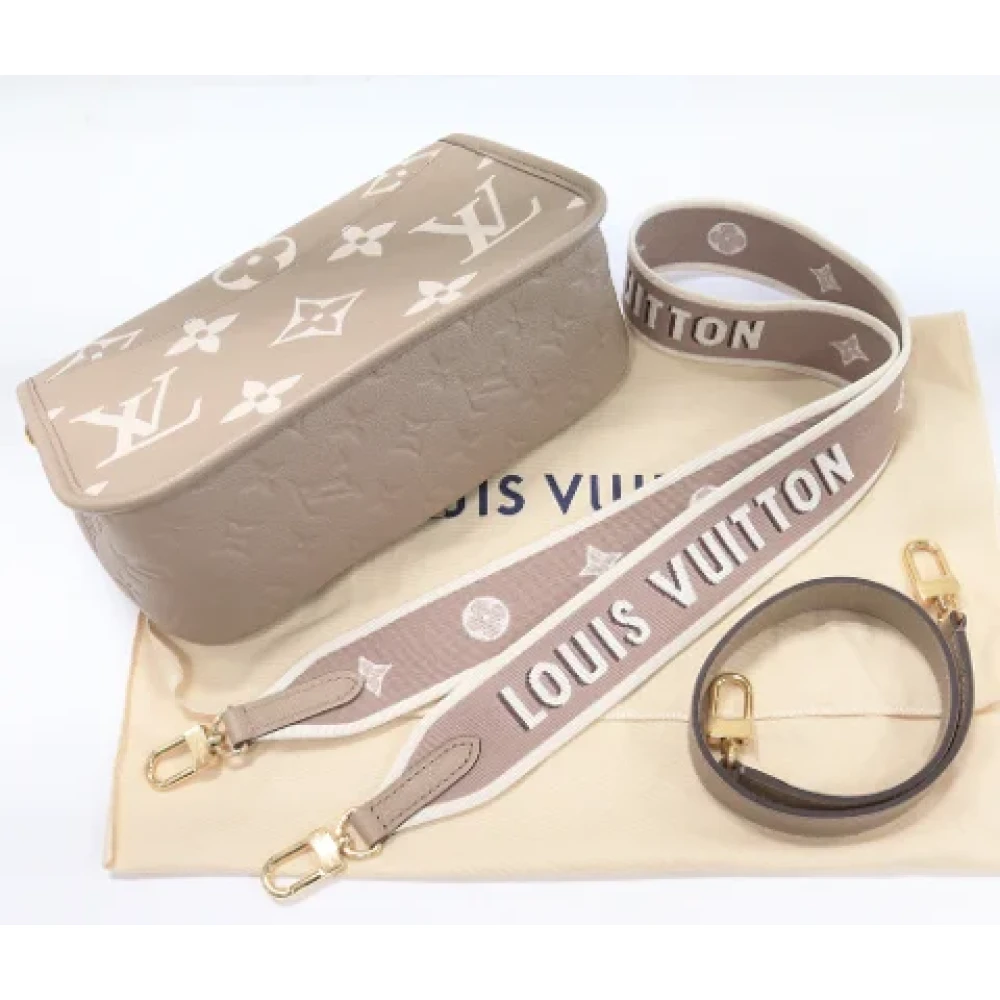 Louis Vuitton Vintage Pre-owned Canvas shoulder-bags Beige Dames