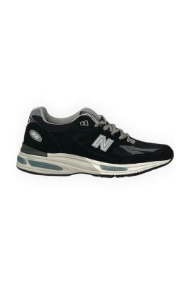 lifestyle-991-sneakers
