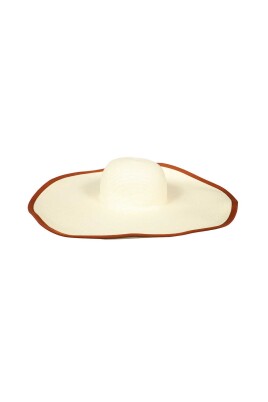 contrasting-edges-beach-hat