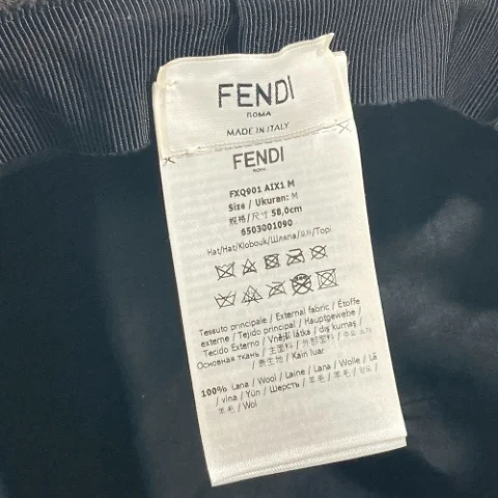 Fendi Vintage Pre-owned Wool hats Brown Unisex