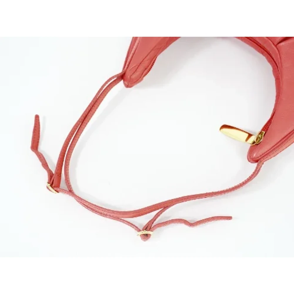 Loewe Pre-owned Leather shoulder-bags Red Dames