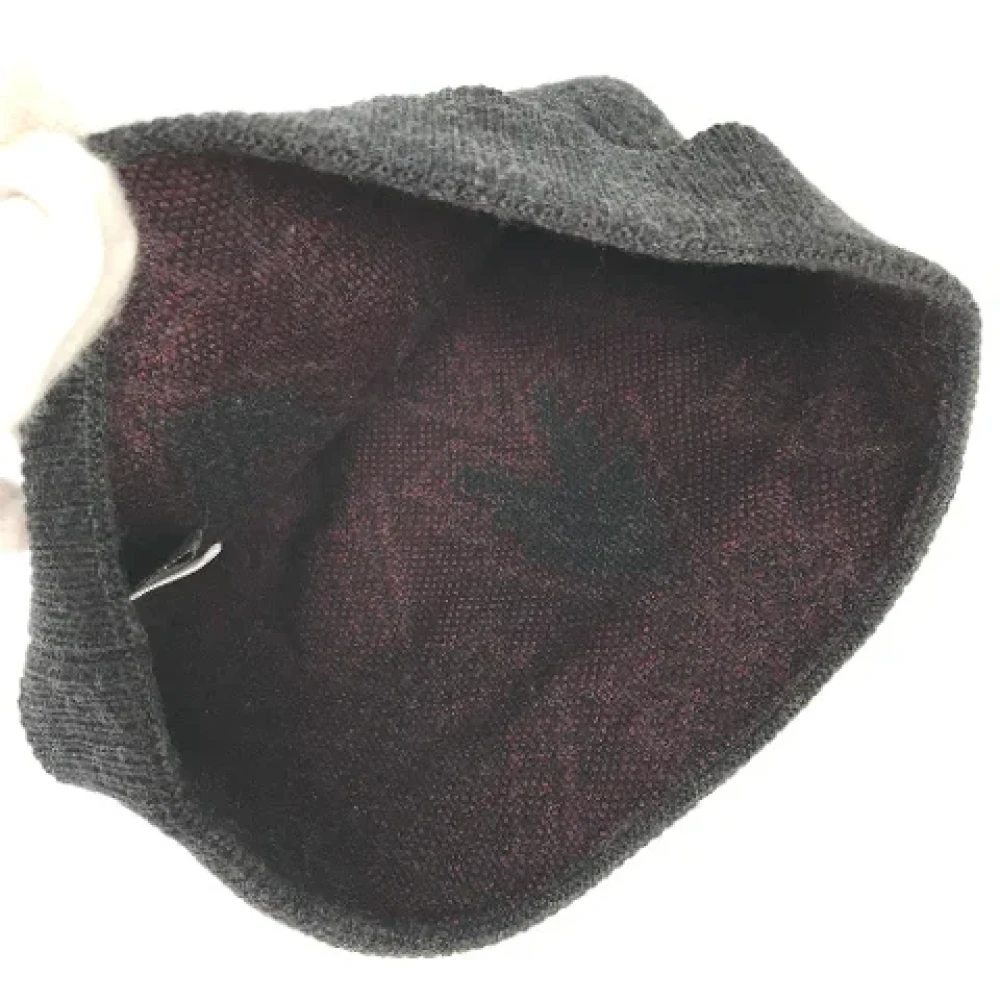 Louis Vuitton Vintage Pre-owned Cashmere hats Gray Dames