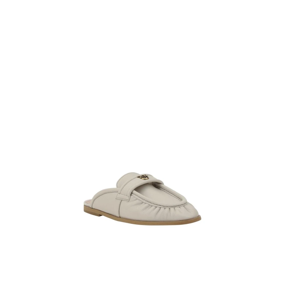 pinko Loafer-Stijl Leren Muiltjes met Love Birds Plaque Beige Dames