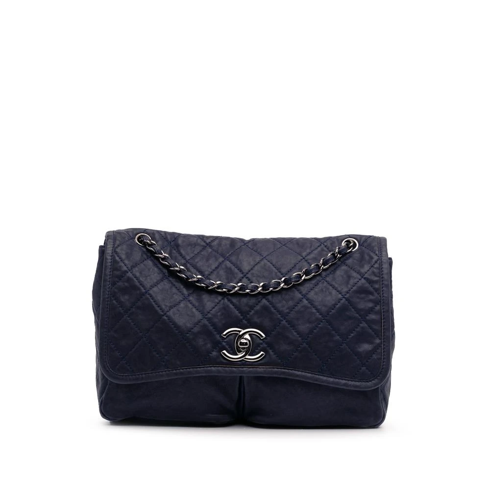 Chanel Vintage Women's Blue Pre-Owned Quilted Leather Shoulder Bag With Chain Strap And Turn-Lock Closure