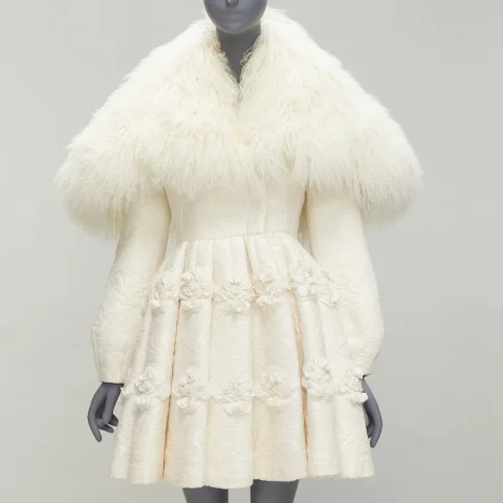 Alexander McQueen Pre-owned Wool dresses Beige Dames