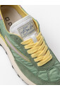 sneakers-en-daim-vert-avec-spoiler-jaune
