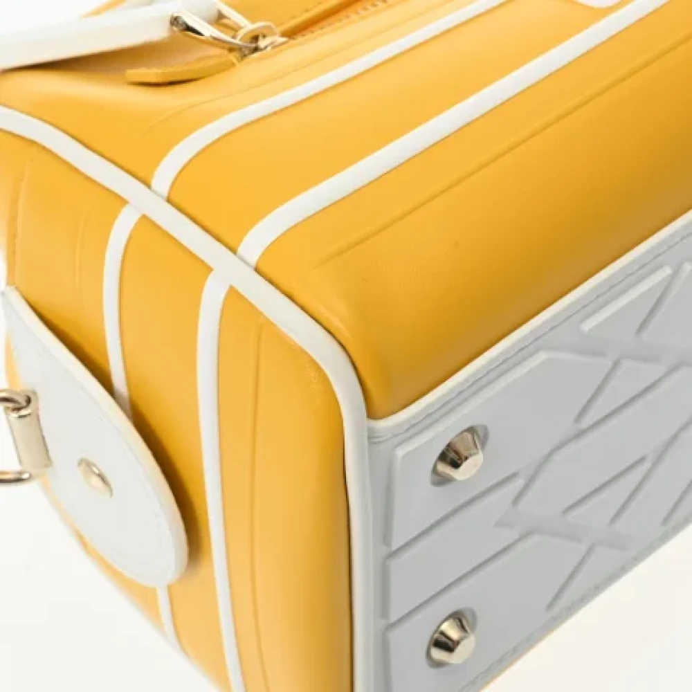 Dior Vintage Pre-owned Leather handbags Yellow Dames