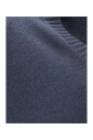 pull-en-cachemire-bleu-a-manches-longues