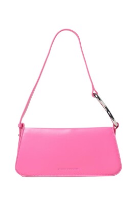 fuchsia-shoulder-bag-chic-woman