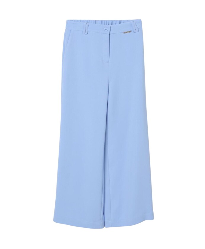stylish-white-cropped-pants