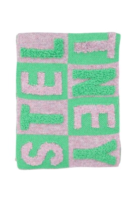 kids-knitted-letter-blanket