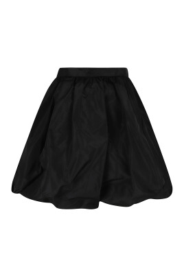 elegant-black-skirt-generous-style