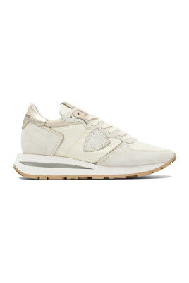 sneakers-beige-elegants-confortables-slip-ons