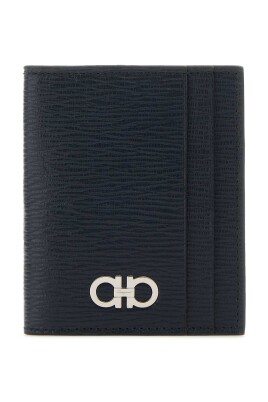 black-leather-card-holder-wallet